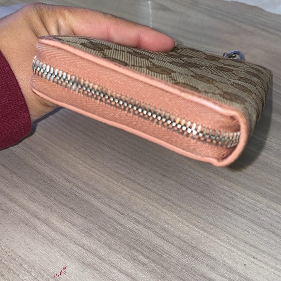 GUCCI GUCCISSIMA LEATHER LONG WALLET PRE LOVED AUTHENTIC - Picture 9 of 9